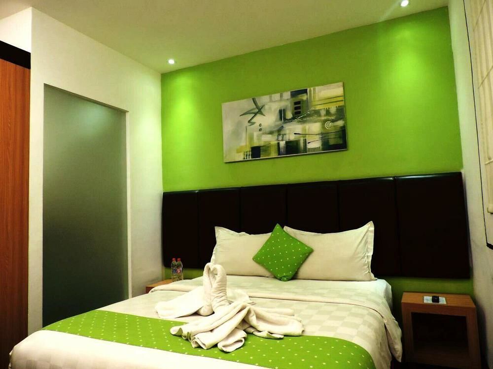 Arbor Biz Hotel Makassar Buitenkant foto